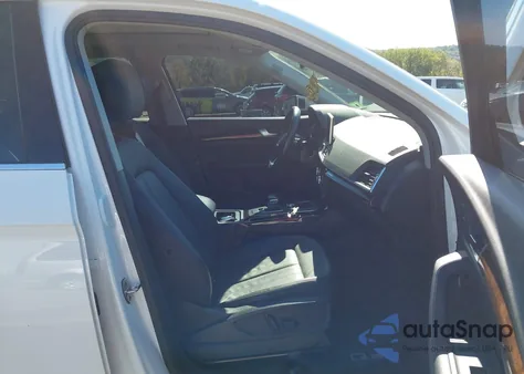 2018 Audi Q5 2.0T Premium/2.0T Tech Premium из США, поврежденный, VIN WA1BNAFY9J2180821